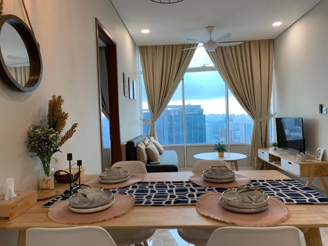 Sky Suites Klcc At Kuala Lumpur Esterno foto