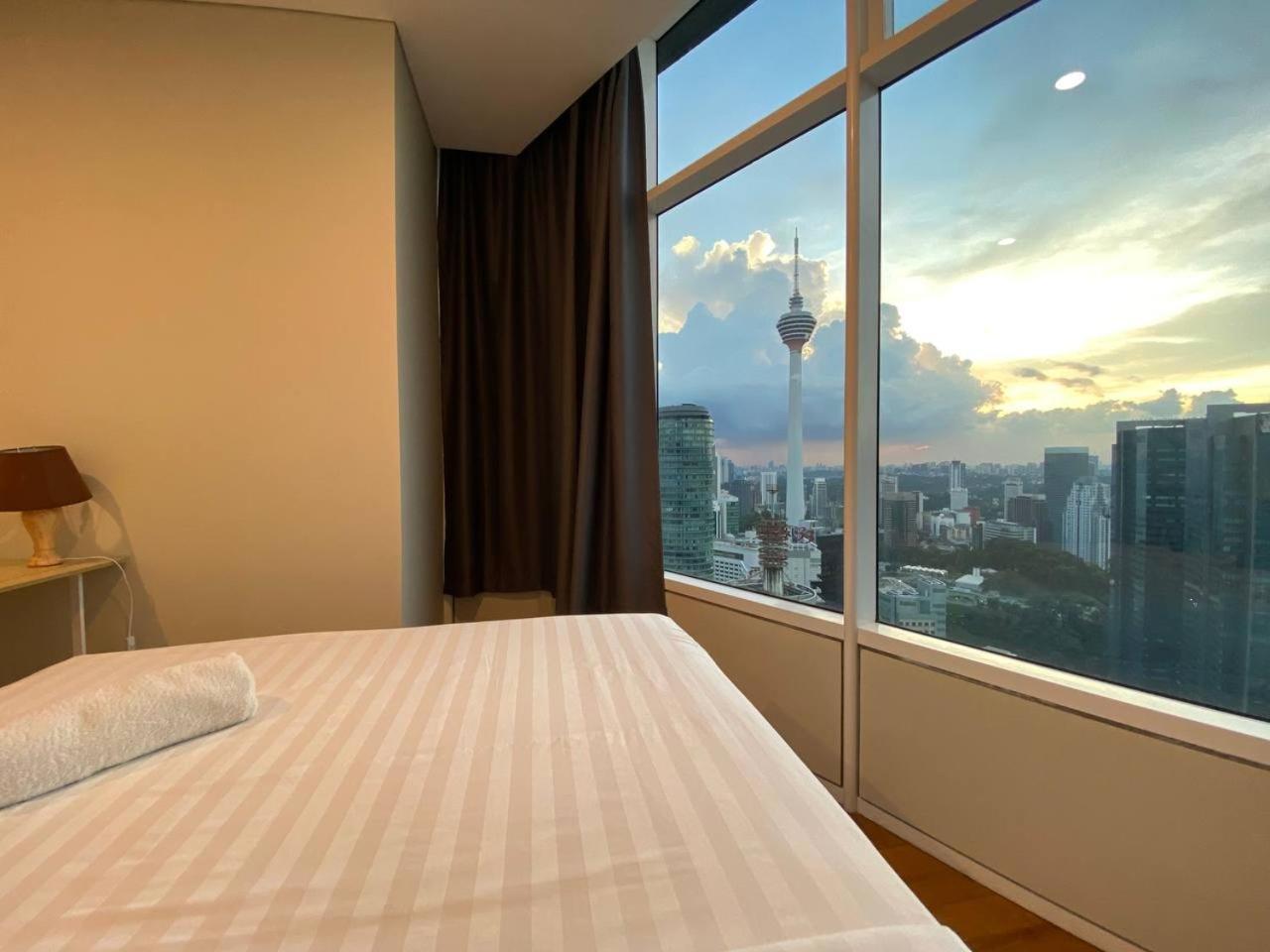 Sky Suites Klcc At Kuala Lumpur Esterno foto