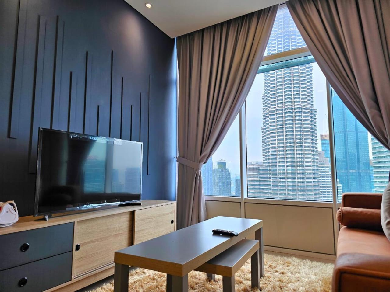 Sky Suites Klcc At Kuala Lumpur Esterno foto