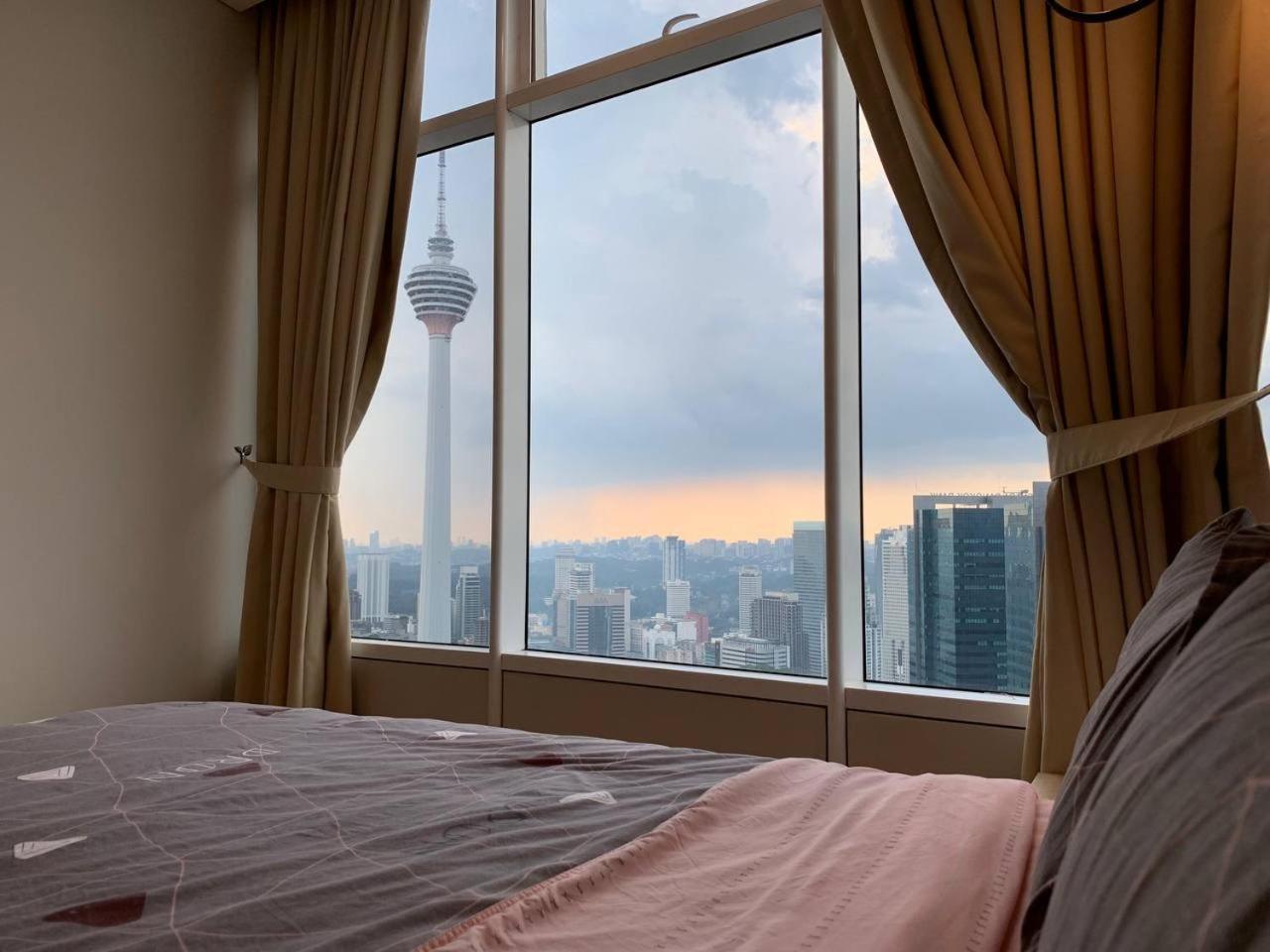 Sky Suites Klcc At Kuala Lumpur Esterno foto